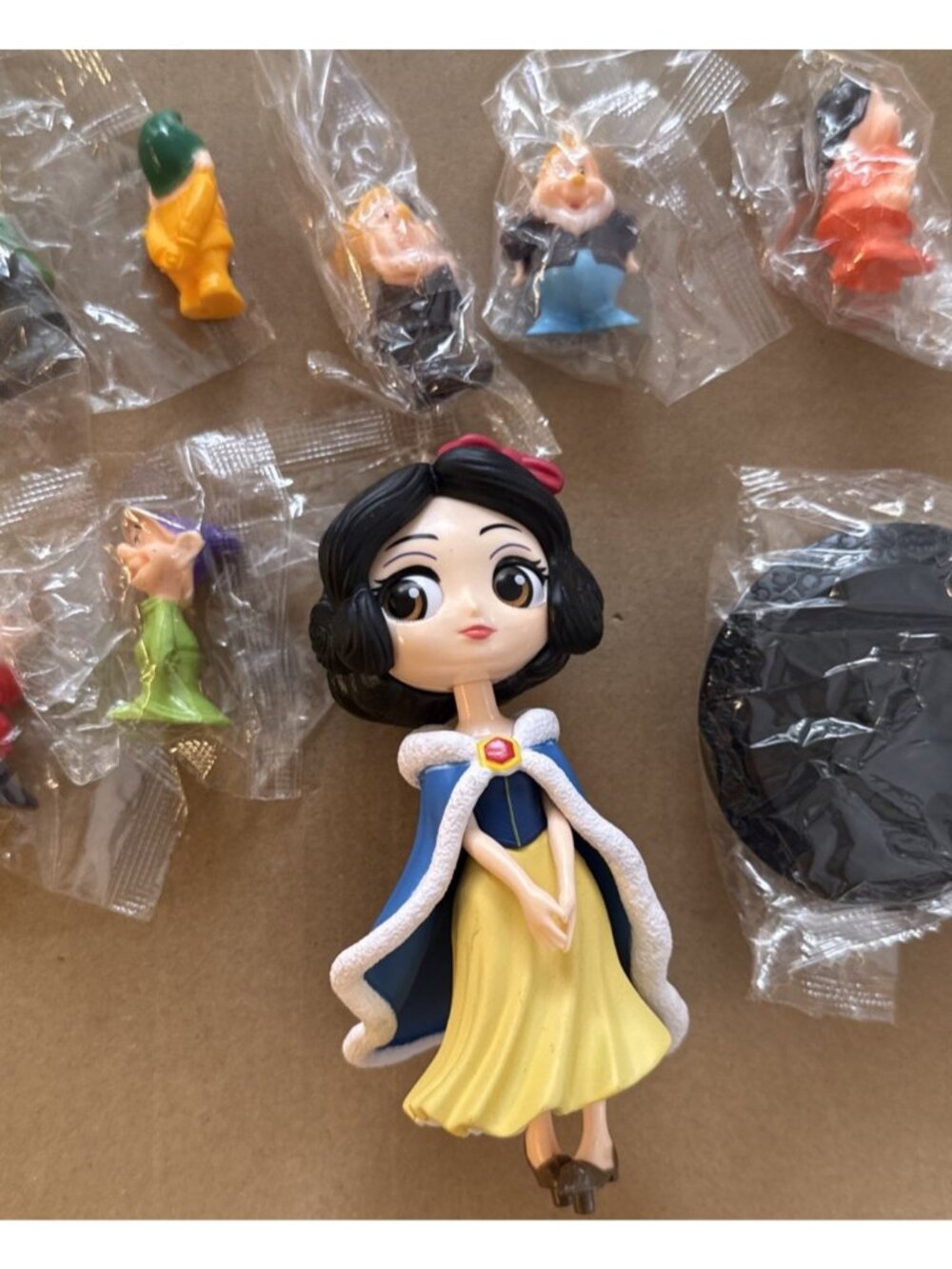 8 pc Lot Princess Snow White Figure Cake Decor Toys 5.5” Dwarfs NEW